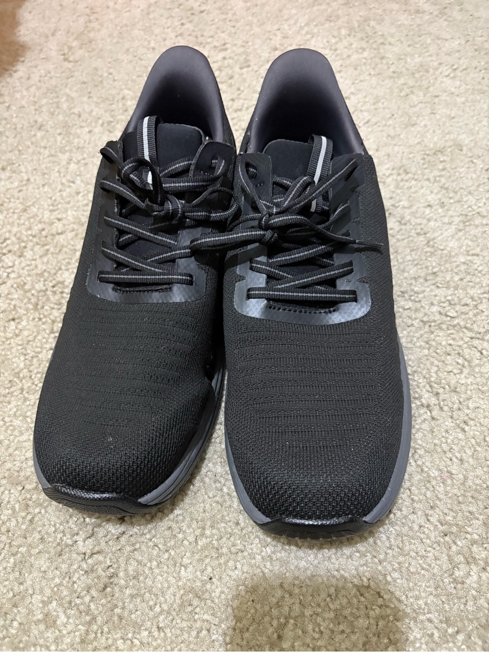 Orthofeet Yari Hands-Free Athletic Sneakers in Black US 10.5